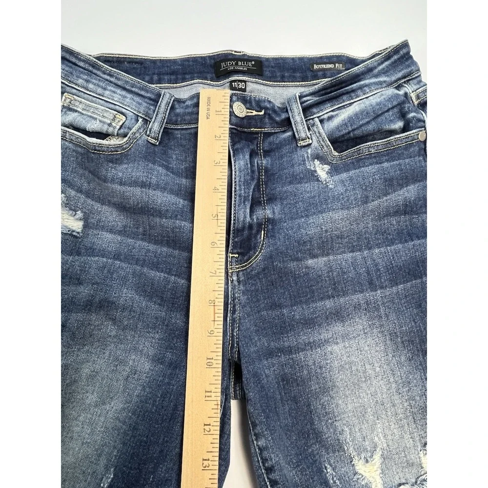 Judy Blue Jeans Womens 11/30 Blue Boyfriend Fit Distressed JB82427MD Mid Rise